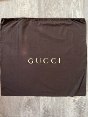Gucci dust bag (C506)